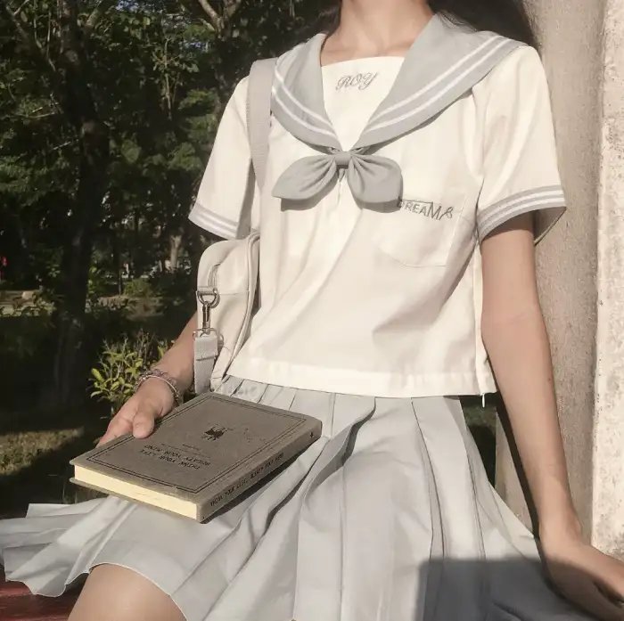 妮可睡不著